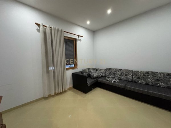 Tirane, jepet me qera apartament 2+1 Kati 3, 100 m² 450 € (Yzberisht , Rr. 3 Deshmoret)