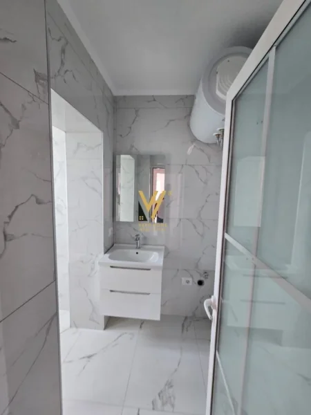 Tirane, shitet apartament 2+1+Ballkon Kati 5, 55 m² 128.000 € (DON BOSKO)