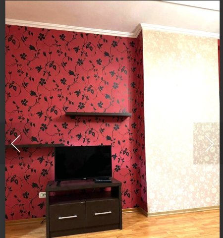 JEPET SUPER APARTAMENT ME QIRA 1+1 TEK SQUARE 21 ZONË ELITARE, NË ZEMËR TË TIRANËS ,500 €URO