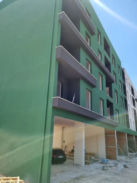 APARTAMENT NË SHITJE – INSTITUT, KAMËZ Kati 3, 68 m² 58.800 €uro