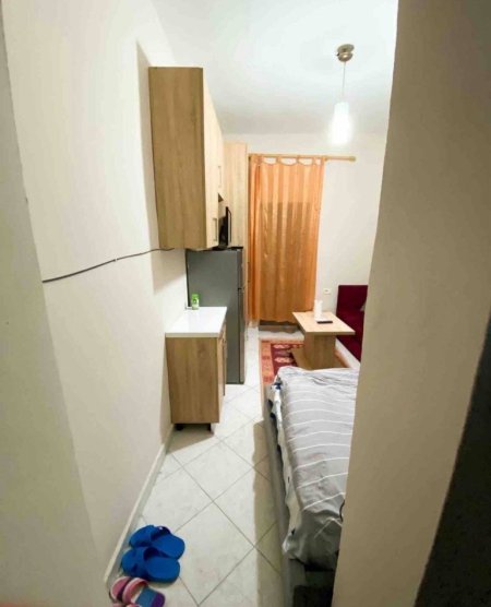 Tirane, jepet me qera garsonier 1+1 Kati 5, 30 m² 350 € 