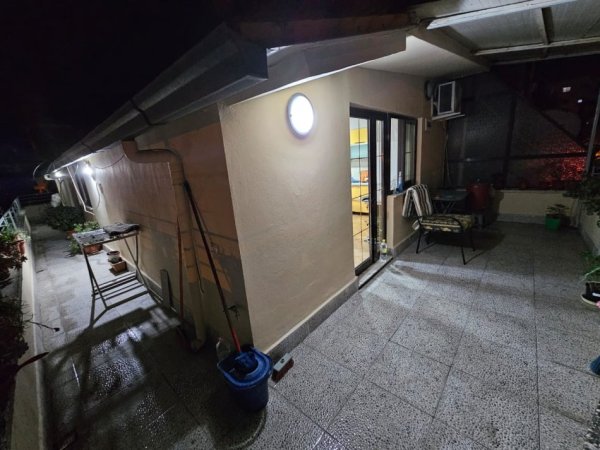 Tirane, jepet me qera apartament 2+1 Kati 3, 95 m² 500 €