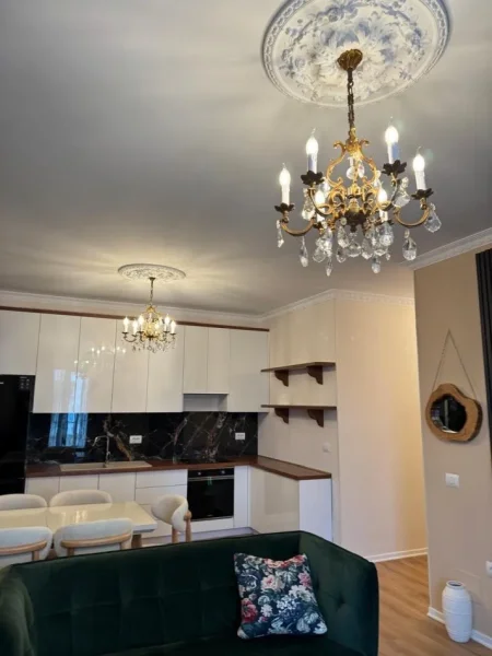 Tirane, jap me qera apartament 2+1 Kati 3, 109 m² 750 € (porcelan)