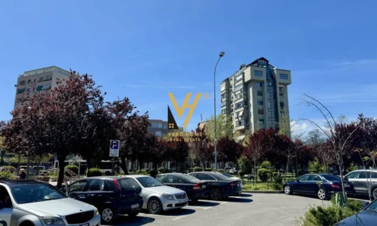 Tirane, shitet apartament 1+1+Ballkon Kati 1, 58 m² 165.000 € (STADIUMI DINAMO)
