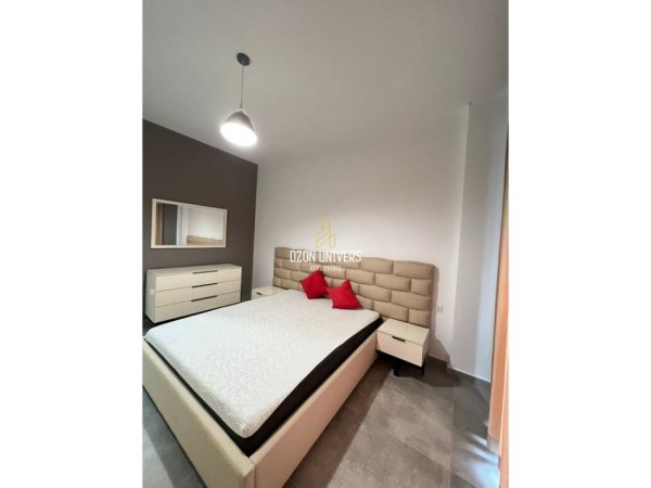 Tirane, jepet me qera apartament 1+1+Ballkon Kati 3, 71 m² 450 € (Green City Residence, Astir)