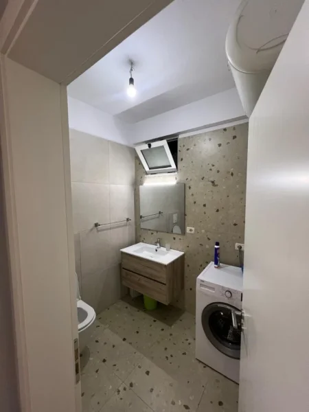 Tirane, shitet apartament 1+1+Aneks+Ballkon Kati 3, 61 m² 109.000 € (Astir)