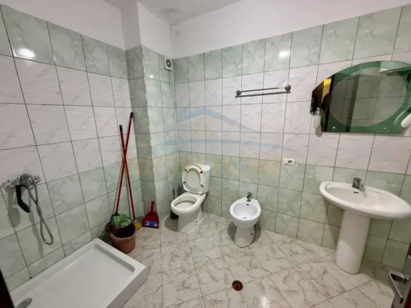 Tirane, shitet apartament 2+1+Ballkon Kati 7, 98 m² 125.000 € (PRANE VILES L)