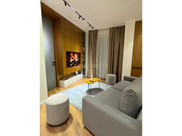 Tirane, shitet apartament 2+1 Kati 6, 72 m² 260.000 € (Kopshti Botanik)