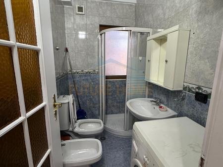 Tirane, shitet apartament 1+1 , 54 m² 115.000 € (rruga Bardhyl)