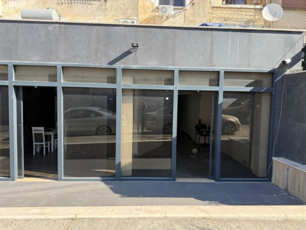 Tirane, jepet me qera ambjent biznesi Kati 0, 115 m² 700 € (Njazi Meka)