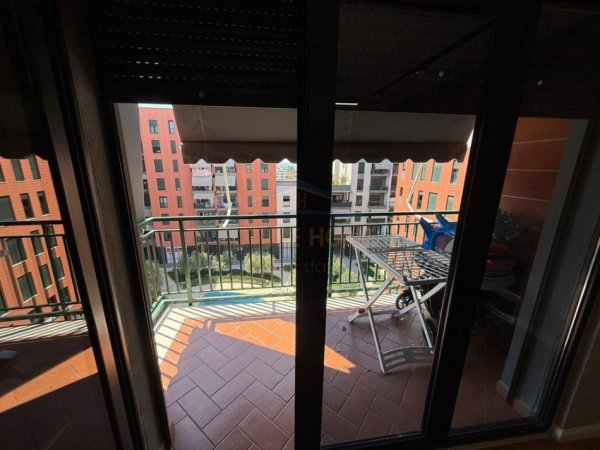 Tirane, shes apartament 1+1+Aneks+Ballkon Kati 5, 77 m² 140.000 € (UNAZA E RE)
