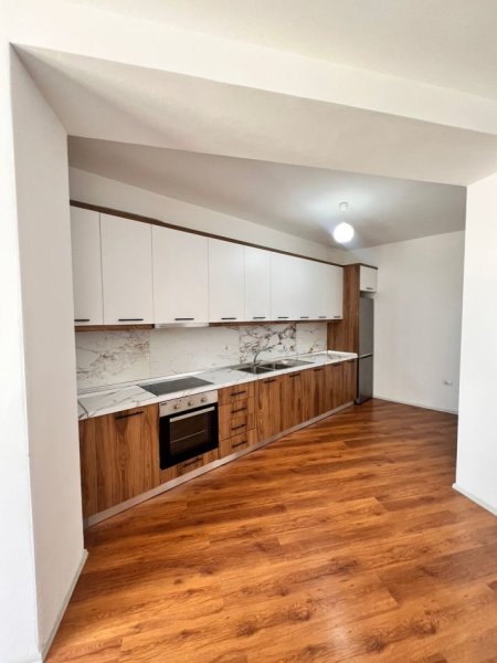 Tirane, jepet me qera apartament 2+1 Kati 2, 100 m² 550 € (Rezidenca Turdiu)