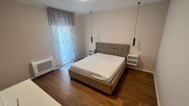 Tirane, jepet me qera apartament 2+1 , 550 €