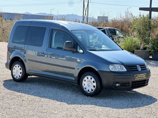 Durres, shitet makine VOLKSWAGEN CADDY 1.9 Nafte, gri e erret manuale Kondicioner 235 km