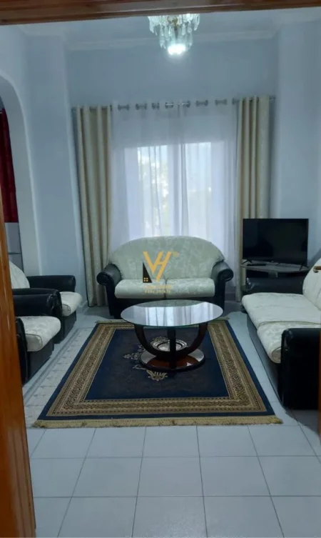 Tirane, jepet me qera apartament 2+1+Ballkon Kati 0, 97 m² 650 € (SHALLVARET)