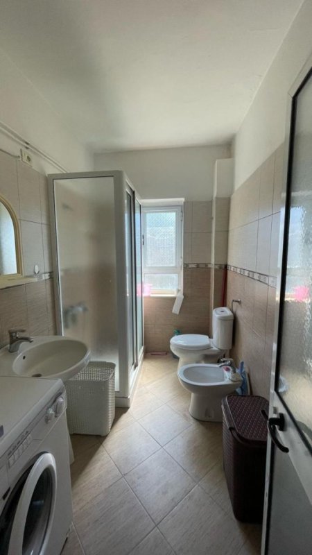 Tirane, jepet me qera apartament 2+1 Kati 5, 77 m² 500 € (Zogu i ZI)