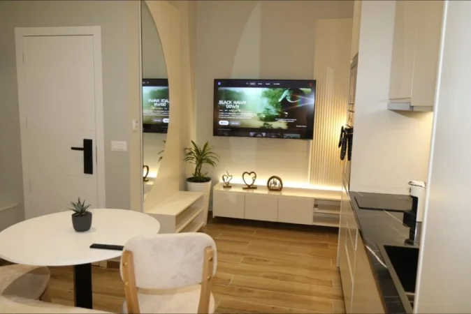 Tirane, shitet garsonier 1+1+Aneks+Ballkon Kati 1, 60 m² 260.000 € (21 Dhjetori)
