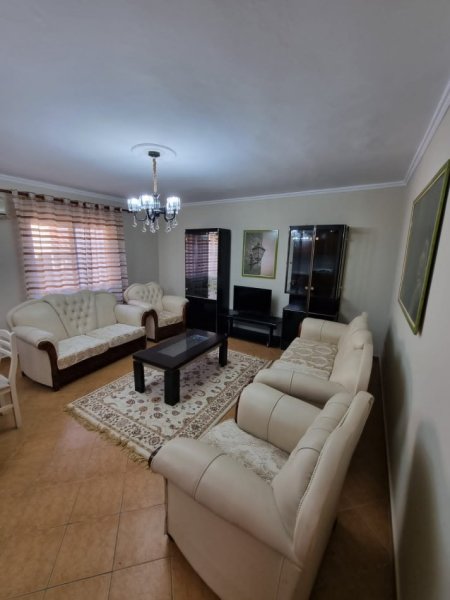 Tirane, jap me qera apartament 2+1+Ballkon Kati 2, 96 m² 610 € (danile ndreka)