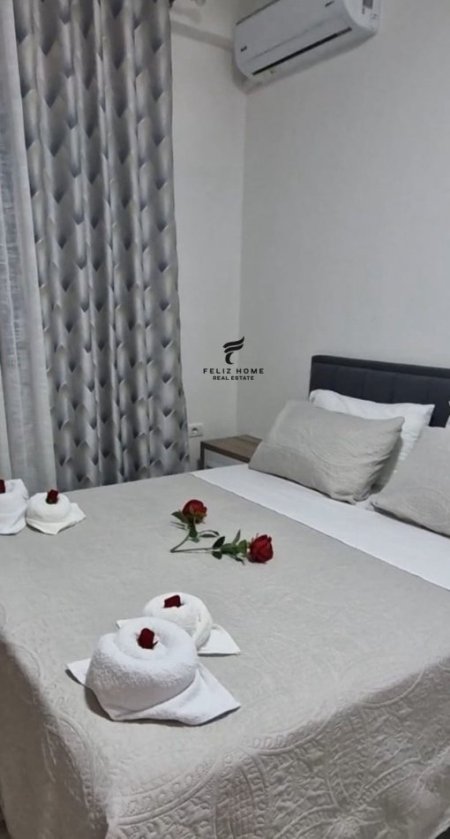 Tirane, jepet me qera apartament 2+1 Kati 1, 75 m² 700 € (VASIL SHANTO)