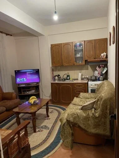 Tirane, jepet me qera apartament 1+1 Kati 1, 65 m² 380 € (don bosko)