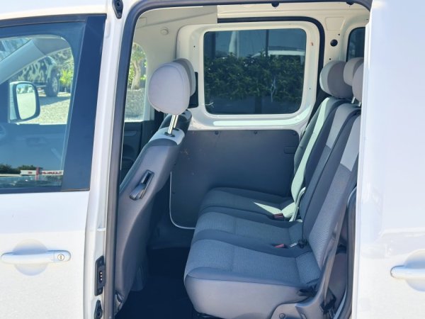 Durres, shitet makine VOLKSWAGEN CADDY 1.6 Nafte, e bardhë manuale Klima 185000 km