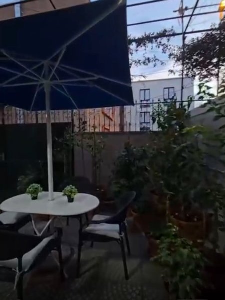 Tirane, jepet me qera shtepi 2+1 Kati 1, 75 m² 750 € (Vasil Shanto)