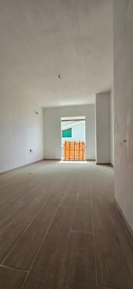 Tirane, shitet apartament 1+1+Aneks+Ballkon Kati 1, 74 m² 138.700 € (Rruga Jordan Misja)