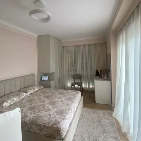 Tirane, shitet apartament 2+1+Ballkon Kati 2, 101 m² 175.100 € (Astir)