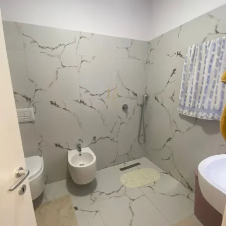 Tirane, shitet apartament 2+1+Ballkon Kati 2, 101 m² 175.100 € (Astir)