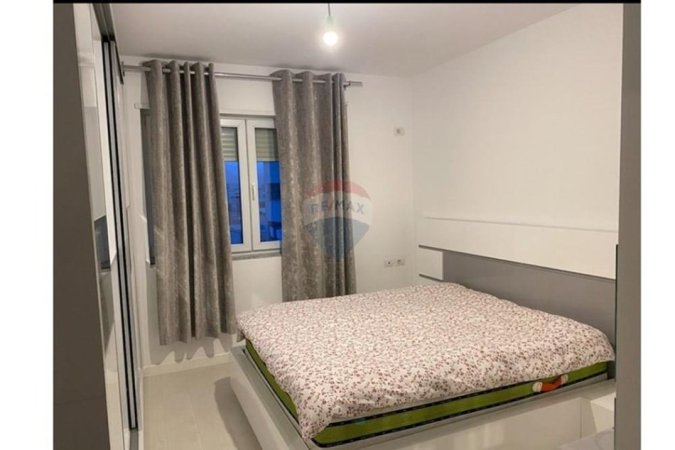 Tirane, shitet apartament 2+1+Ballkon Kati 8, 97 m² 155.000 € (Loni Ligori)