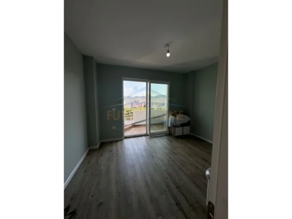 Tirane, jepet me qera apartament 2+1 Kati 9, 93 m² 700 € (Vasil Shanto, Ish UET)