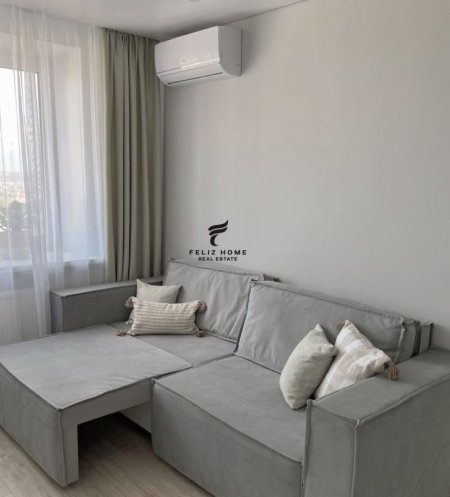 Tirane, jepet me qera apartament 1+1 Kati 3, 65 m² 450 € (PRANE SYRI TV)