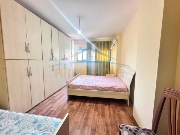 Tirane, jepet me qera apartament 2+1 Kati 3, 115 m² 600 € (Don Bosko)