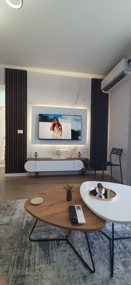 Tirane, shitet apartament 2+1+Ballkon Kati 6, 82 m² 100.000 € (BULEVARDI DONALD TRUMP, KAMEZ)