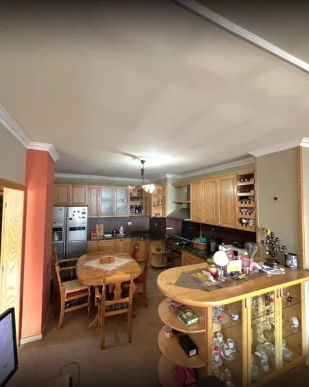 Tirane, shitet apartament 2+1+Ballkon Kati 5, 118 m² 140.000 € (Fresk)