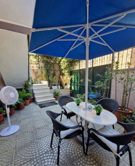 Tirane, jepet me qera apartament 2+1+Ballkon Kati 1, 75 m² 750 € (VASIL SHANTO)
