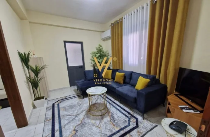 Tirane, jepet me qera apartament 2+1+Ballkon Kati 1, 75 m² 750 € (VASIL SHANTO)