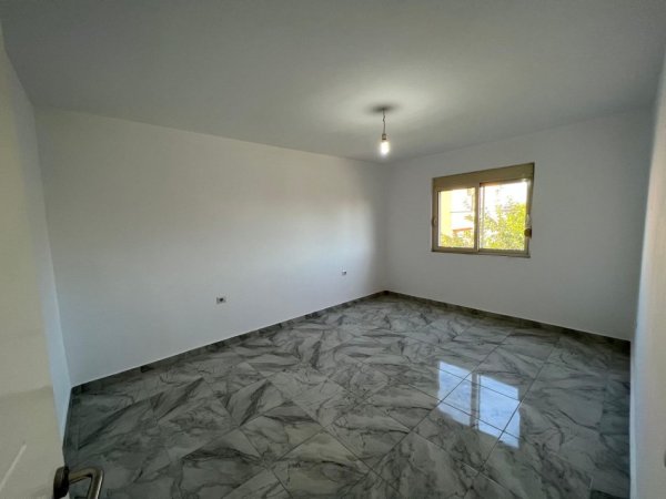 Tirane, jepet me qera apartament 2+1 Kati 3, 350 € 