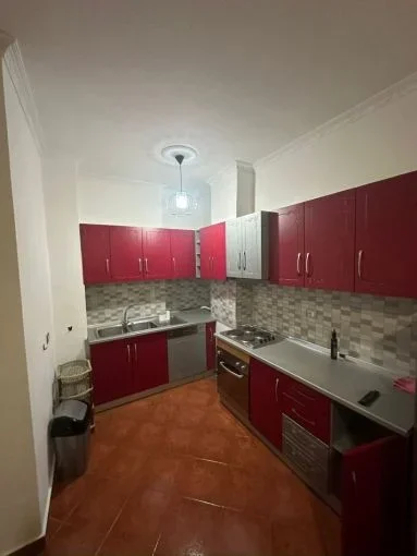 Tirane, jepet me qera apartament 2+1+Aneks+Ballkon Kati 5, 102 m² 500 € (ali demi)
