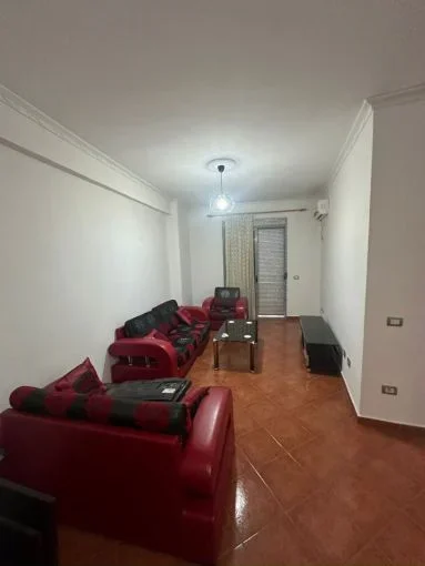 Tirane, jepet me qera apartament 2+1+Aneks+Ballkon Kati 5, 102 m² 500 € (xhamlliku oxhaku)