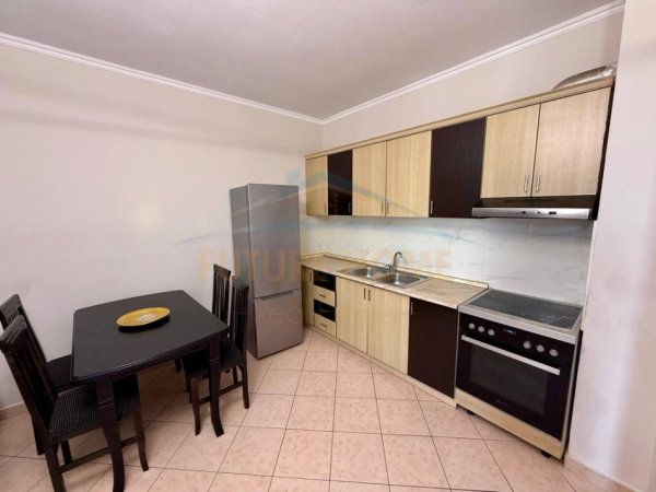 Tirane, shitet apartament 2+1+Ballkon Kati 7, 98 m² 123.000 € (Vila L)