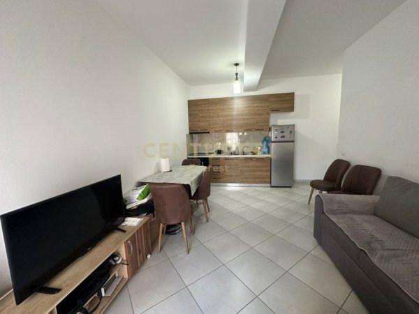 Tirane, shitet apartament 1+1+Ballkon Kati 3, 62 m² 116.000 € (brryl)