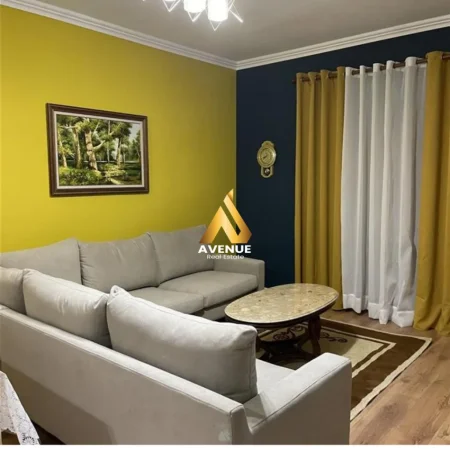 Tirane, jepet me qera apartament 2+1+Ballkon Kati 1, 100 m² 600 € (ferit xhajko)
