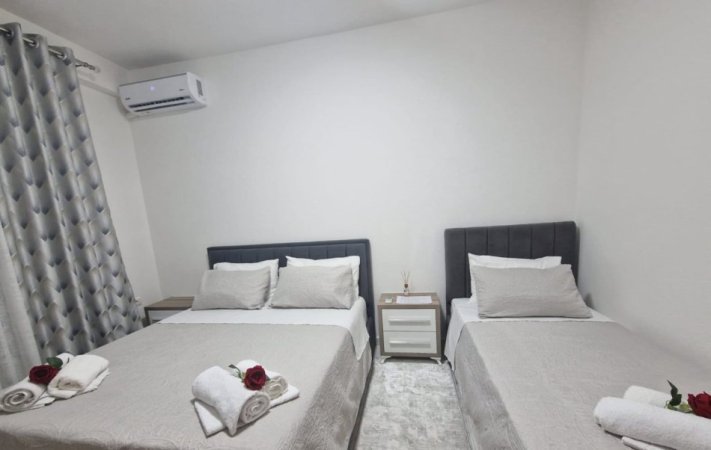 Tirane, jepet me qera apartament 2+1+Ballkon Kati 1, 75 m² 750 € (VASIL SHANTO)