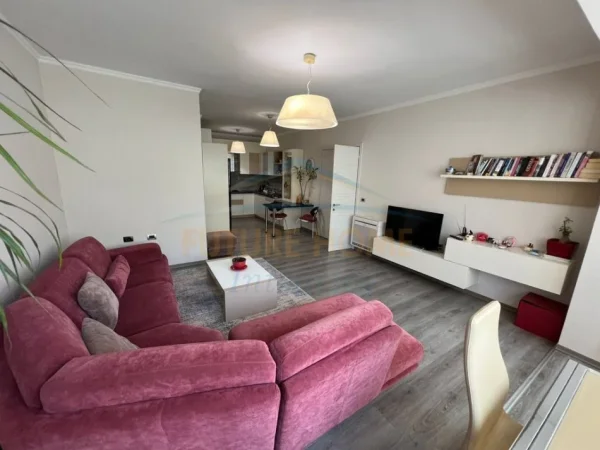 APARTAMENT 2+1 ME QERA NE FRESK
