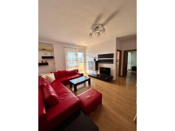 Tirane, jepet me qera apartament 2+1 Kati 6, 96 m² 480 € (Fresku,)