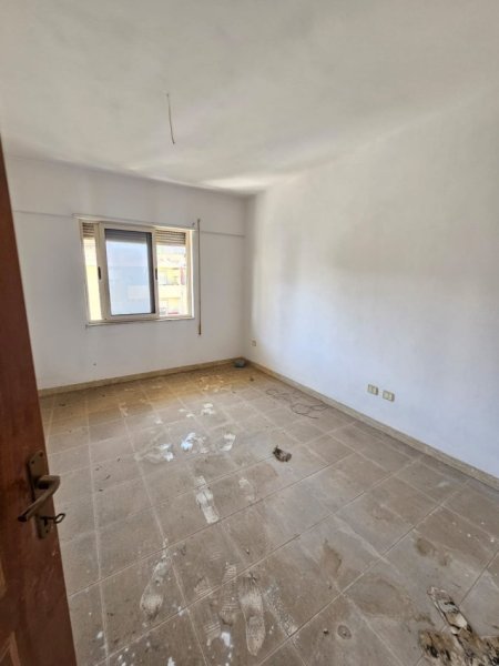 Durres Plazh, shitet apartament 2+1+Aneks+Ballkon Kati 7, 100 m² 112.000 € 