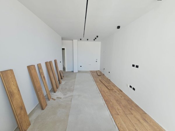Qerret, shitet apartament 1+1+Aneks+Ballkon Kati 7, 68 m² 122.000 € 