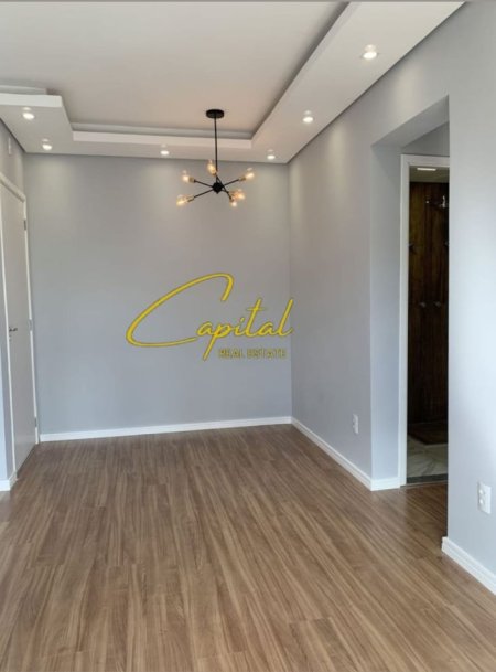 Tirane, jepet me qera dyqan Kati 0, 27 m² 450 € (ISH EKSPOZITA)