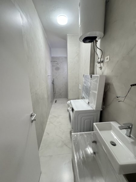 Tirane, jepet me qera apartament 1+1+Ballkon Kati 2, 70 m² 450 € (Fuat toptani)